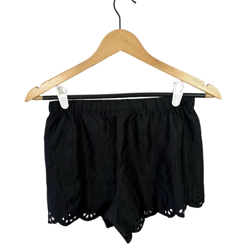 Kirra Black Scalloped Hem Laser Cut Shorts Women’s Small